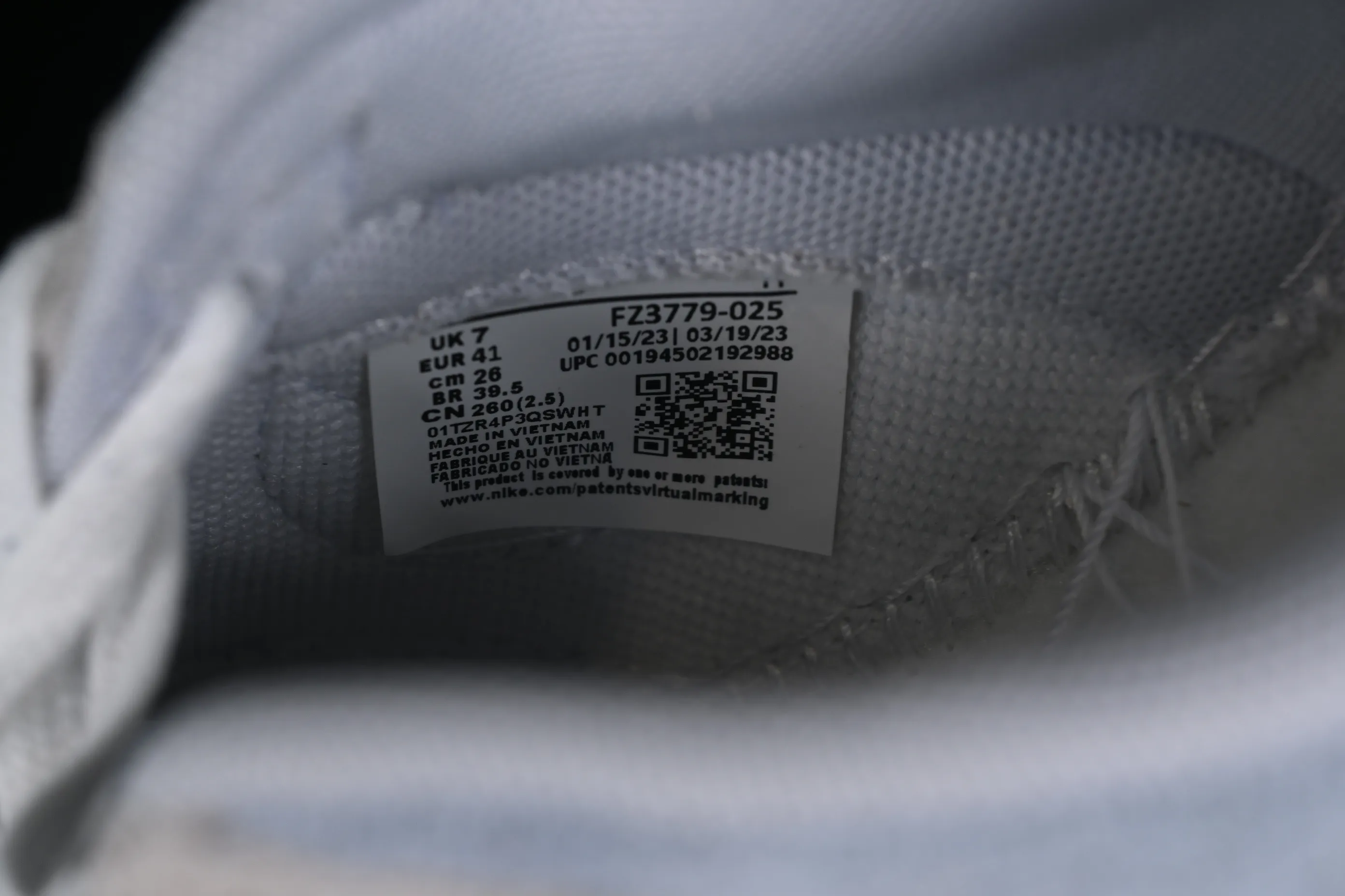 All categories Nk SB Dunk series Nk SB Dunk Low low-top sneakers Nk Dunk Low Frozen 2.0 SB low-top casual sneakers FZ3779-025
